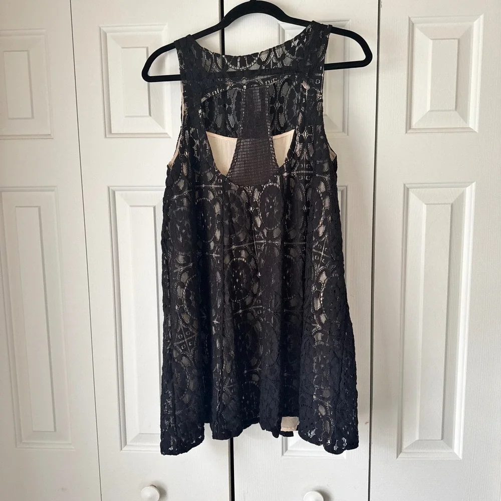 Free People Black Floral Lace Sleeveless Mini Dress Racerback Nude Lining‎ Small